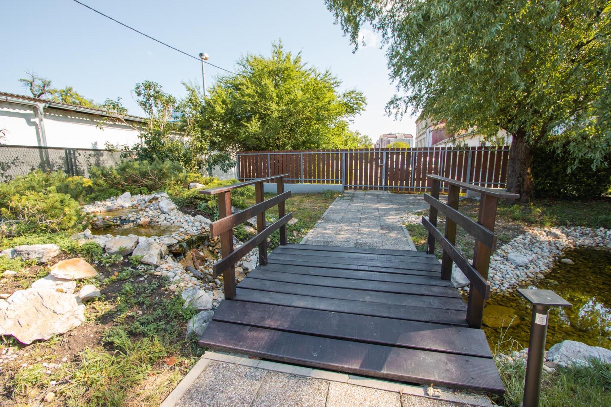 Apartmani Kac Karlovac Exterior foto